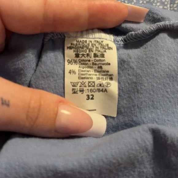 Brandy Melville John Galt Floral Gina Top - Picture 6 of 6